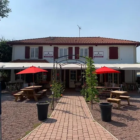 Maison De Pensión *