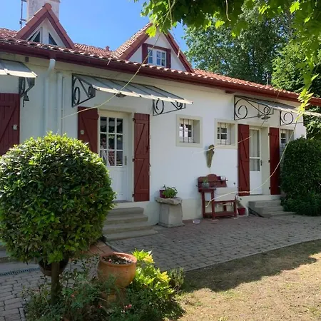 Maison De